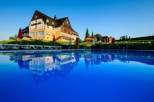 Heisse Wellness Panorama Berghotel Wettiner Hoehe Hotel Bild1