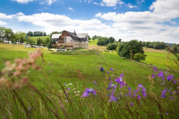 Heisse Wellness Panorama Berghotel Wettiner Hoehe Hotel Bild2