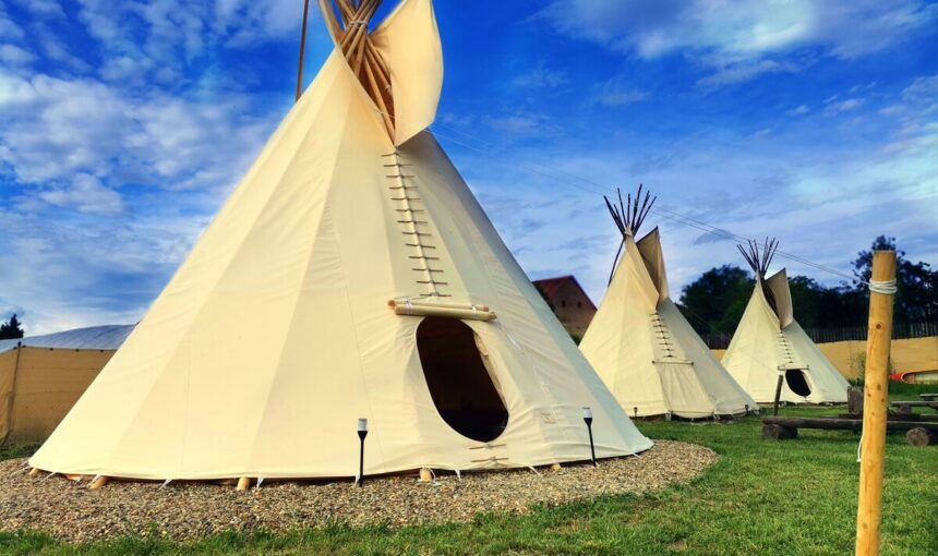 Teepee Camp Lounky