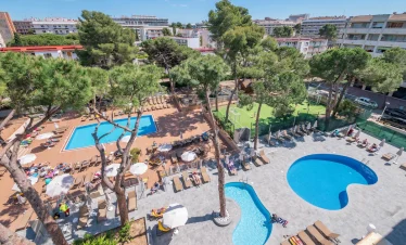 Golden Port Salou and Spa – Family Room