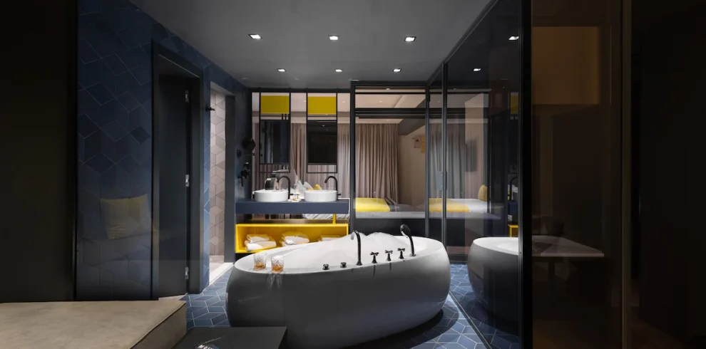 COLORS Hotel Athens pic1